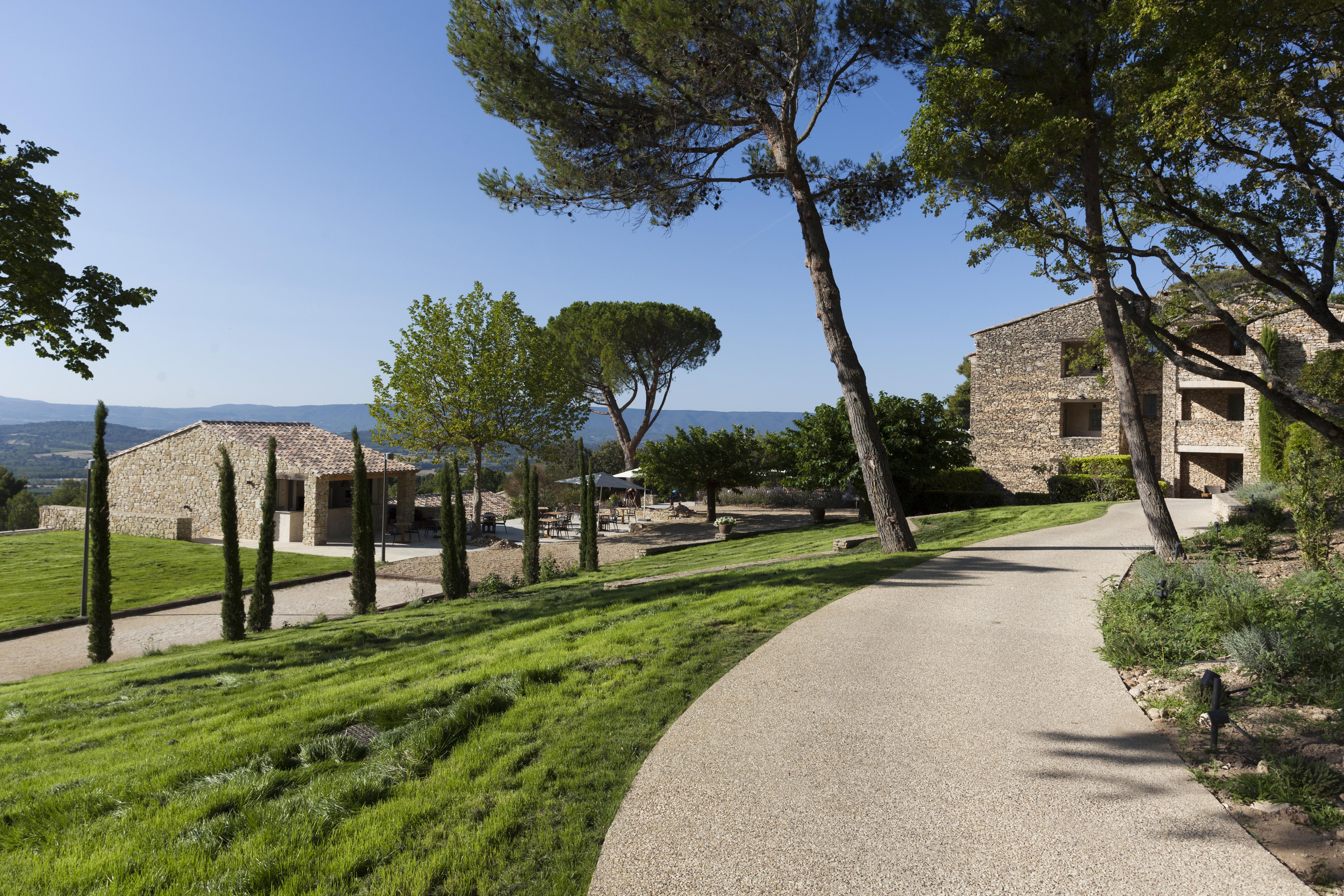 Mas Des Herbes Blanches Hotel & Spa - Relais & Chateaux Joucas Exterior photo